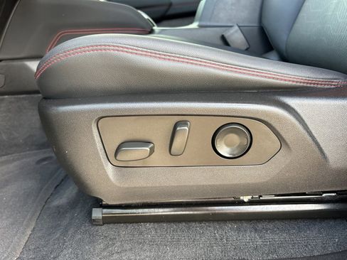 Used 2023 Chevrolet Colorado Z71 w/ Z71 Convenience Package 2 image 13