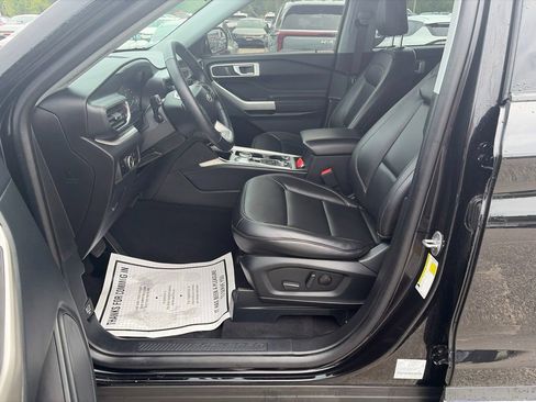 Certified 2023 Ford Explorer XLT w/ Equipment Group 202A AWD/4WD image 10