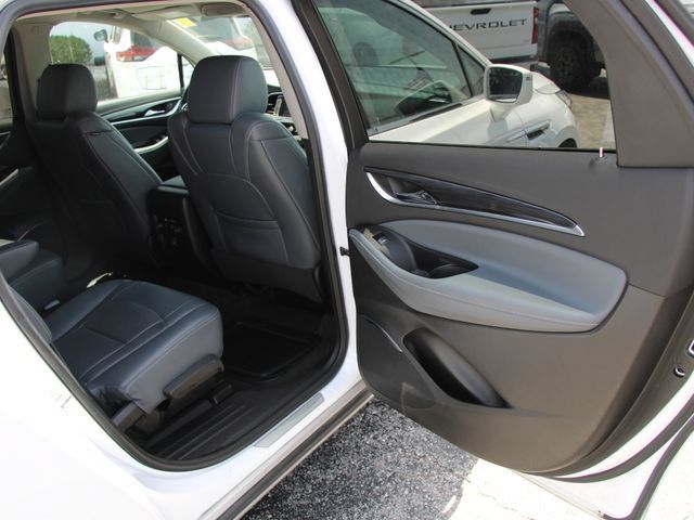 Used 2020 Buick Enclave Essence FWD image 31