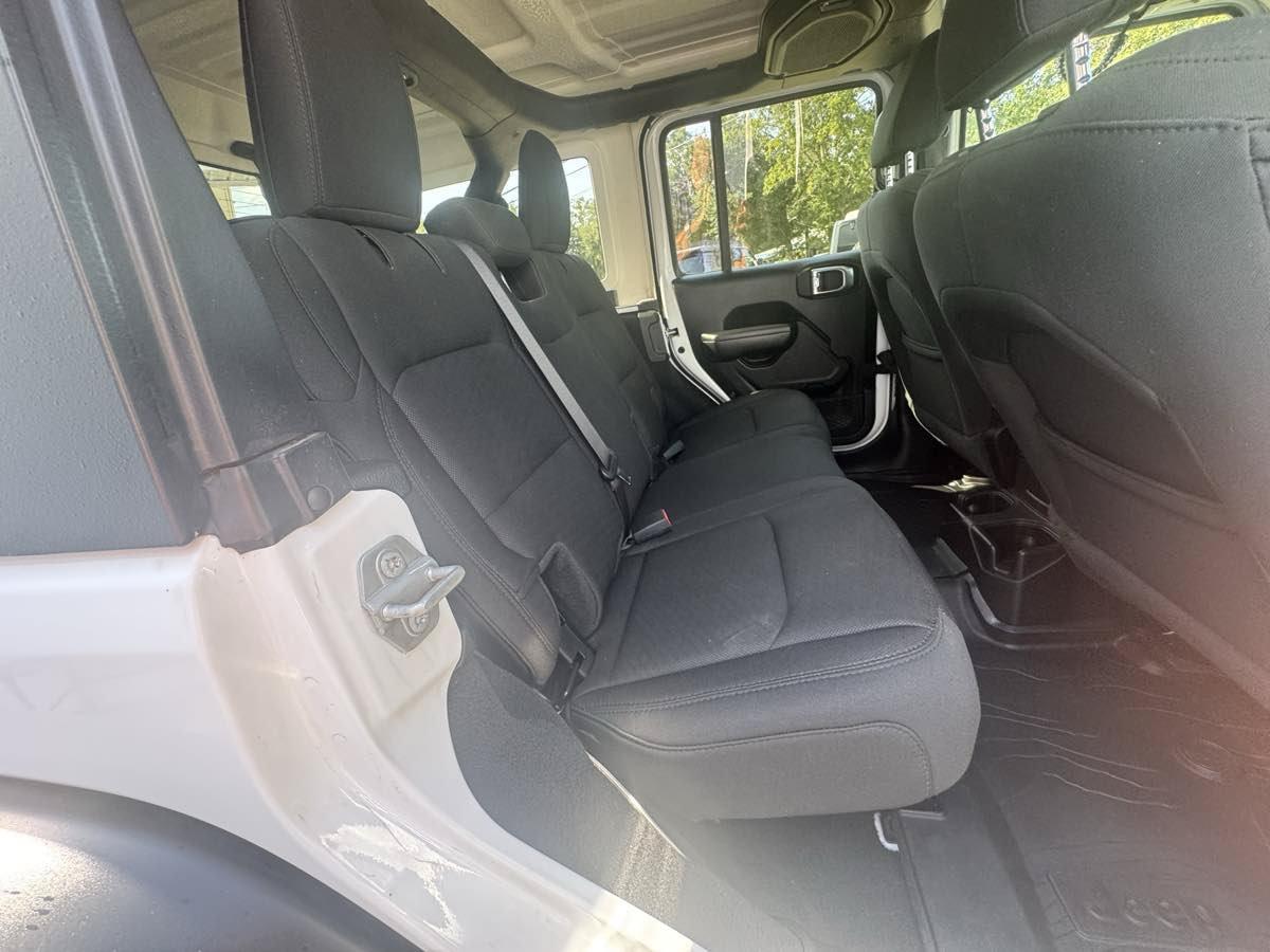 Used 2020 Jeep Wrangler Unlimited Sport AWD/4WD image 10