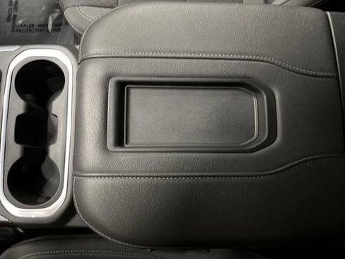 Used 2022 GMC Sierra 1500 Elevation image 21