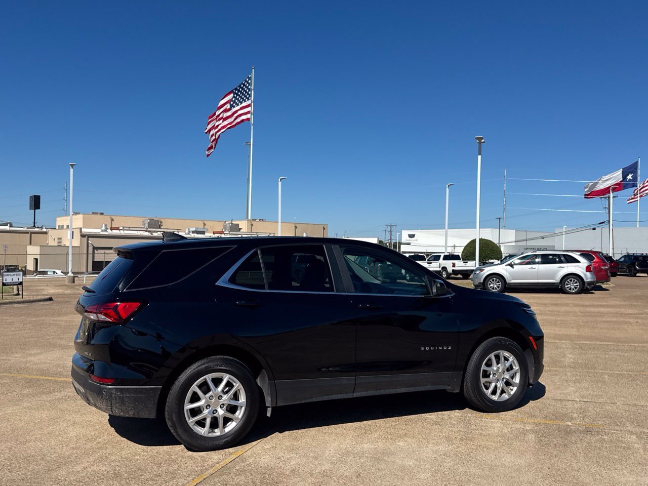 Used 2024 Chevrolet Equinox LT AWD/4WD image 25