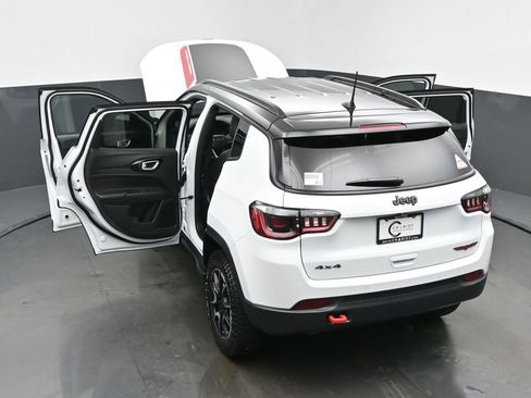 New 2026 Jeep Compass Trailhawk image 64
