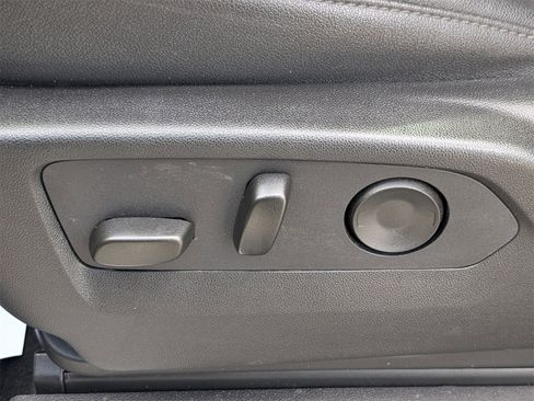 Used 2024 Chevrolet Silverado 2500 LTZ image 20