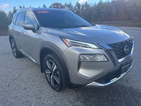 Certified 2023 Nissan Rogue Platinum image 3