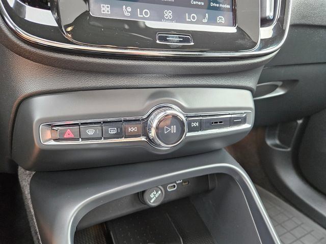 Certified 2023 Volvo C40 P8 Recharge Plus w/ Climate Package AWD/4WD image 26