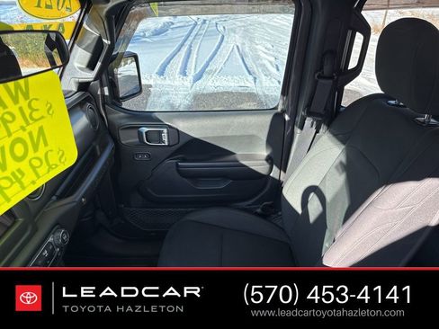 Used 2021 Jeep Wrangler Unlimited Sport image 17