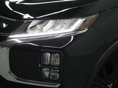 New 2026 Mitsubishi Outlander Sport LE image 2