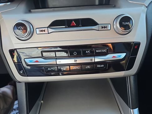 Used 2023 Ford Explorer XLT w/ Equipment Group 202A image 27