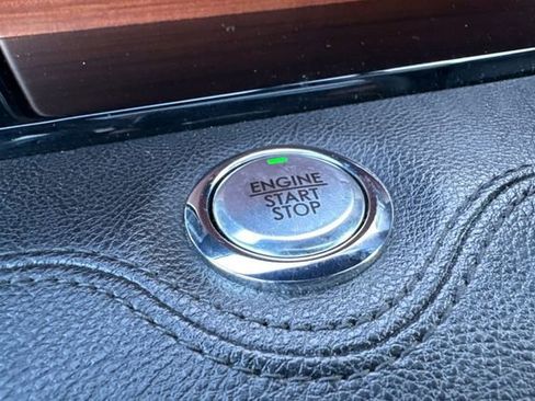 Used 2020 Lincoln Navigator L Reserve w/ Equipment Group 208A Reserve image 36