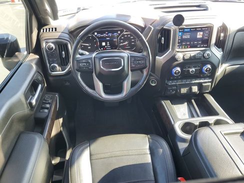 Used 2022 GMC Sierra 2500 Denali w/ Denali Ultimate Package image 11