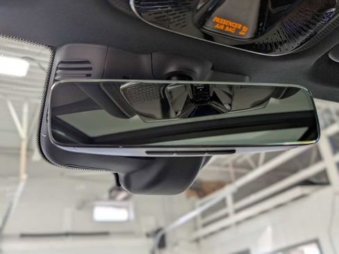 Certified 2026 Mercedes-Benz GLC 300 4MATIC image 32