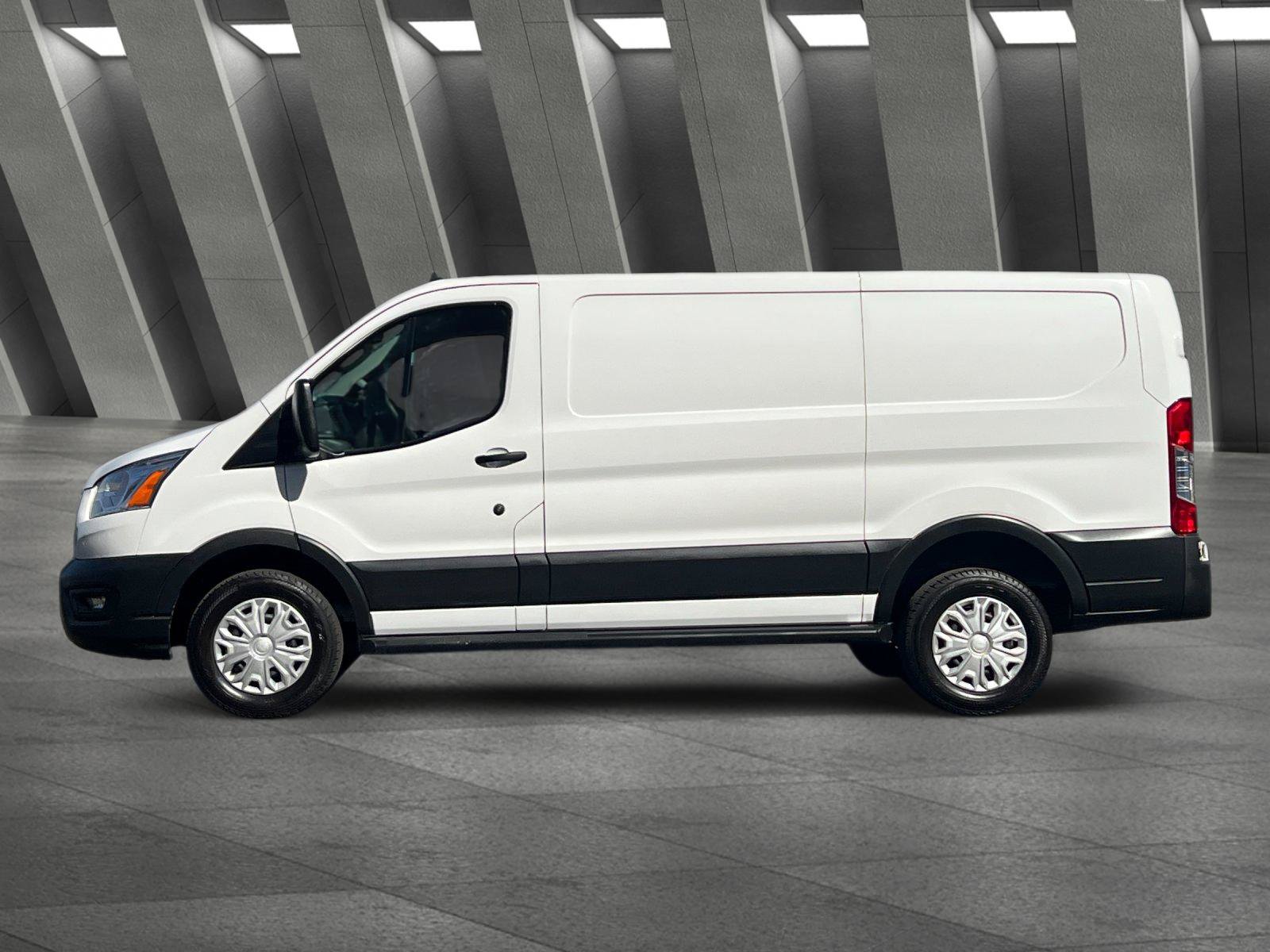 Used 2022 Ford Transit 250 Low Roof w/ Exterior Upgrade Package RWD image 7