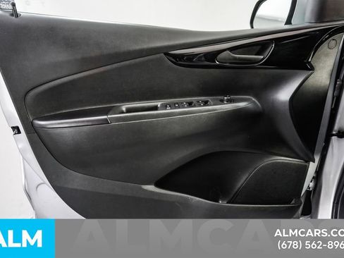 Used 2021 Chevrolet Spark LT image 43