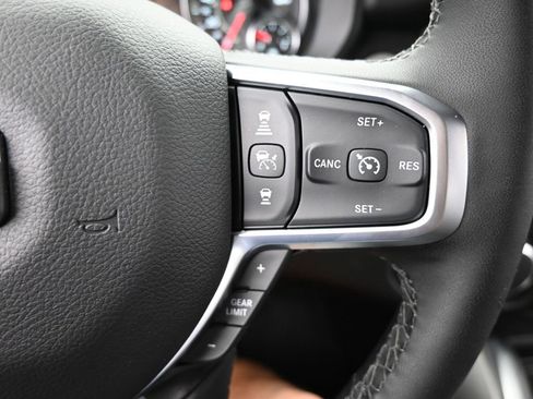 Used 2025 RAM 1500 Big Horn image 37