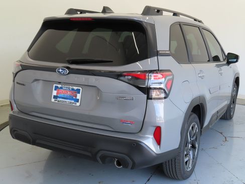 New 2025 Subaru Forester Limited image 3