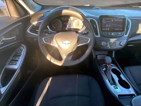 Used 2024 Chevrolet Malibu RS image 8