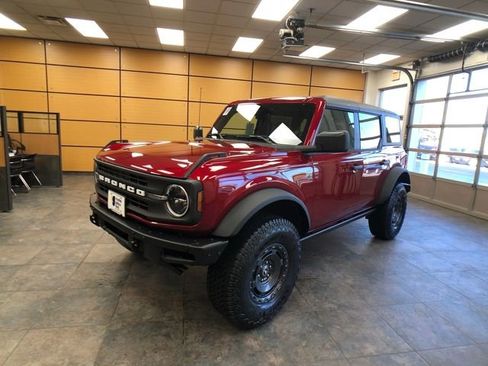 New 2025 Ford Bronco Big Bend w/ Black Diamond Package image 3