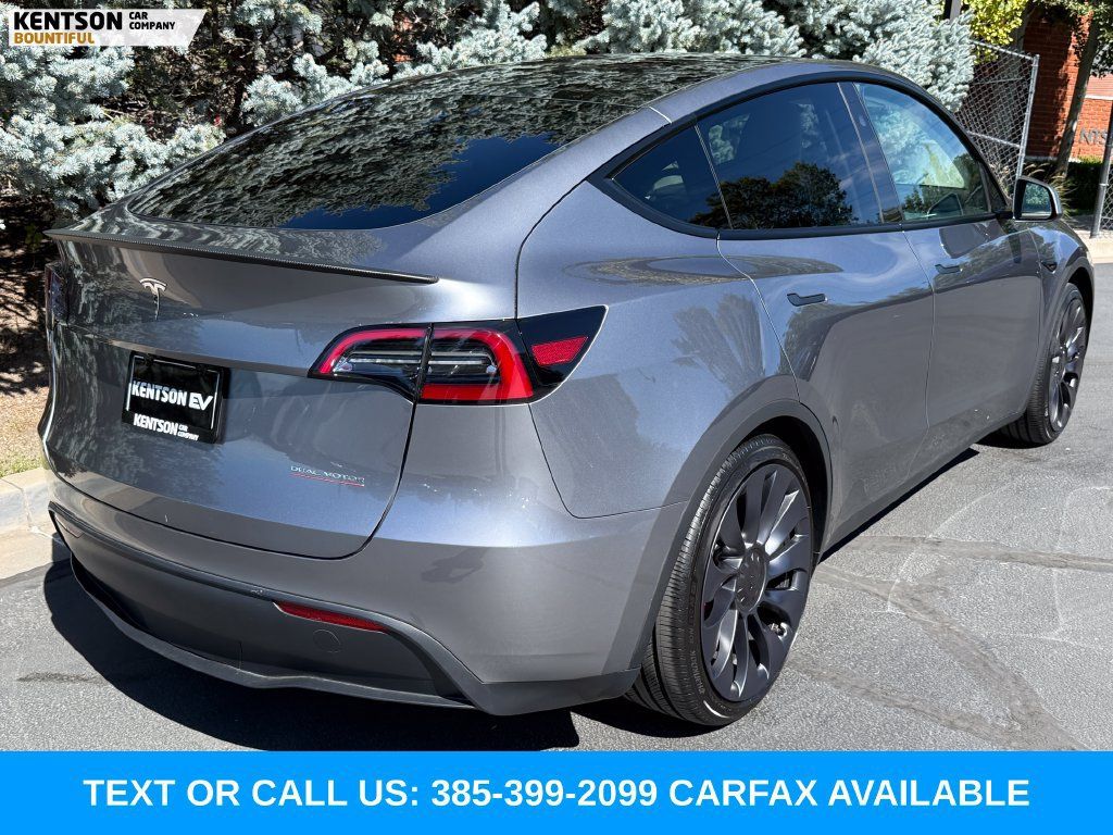 Used 2024 Tesla Model Y Performance AWD/4WD image 8