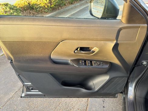 New 2026 Nissan Kicks S image 16