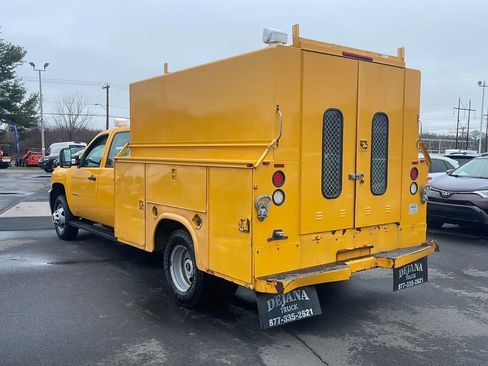 Used 2012 Chevrolet Silverado 3500 W/T image 3