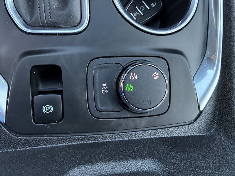Used 2019 Chevrolet Traverse LT AWD/4WD image 13