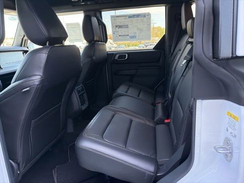 New 2026 Ford Bronco Outer Banks AWD/4WD image 7