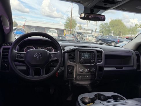 Used 2017 RAM 2500 Tradesman w/ Chrome Appearance Group image 23