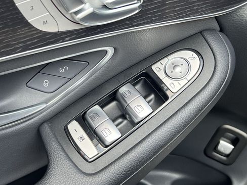 Used 2022 Mercedes-Benz GLC 300 4MATIC Coupe image 20