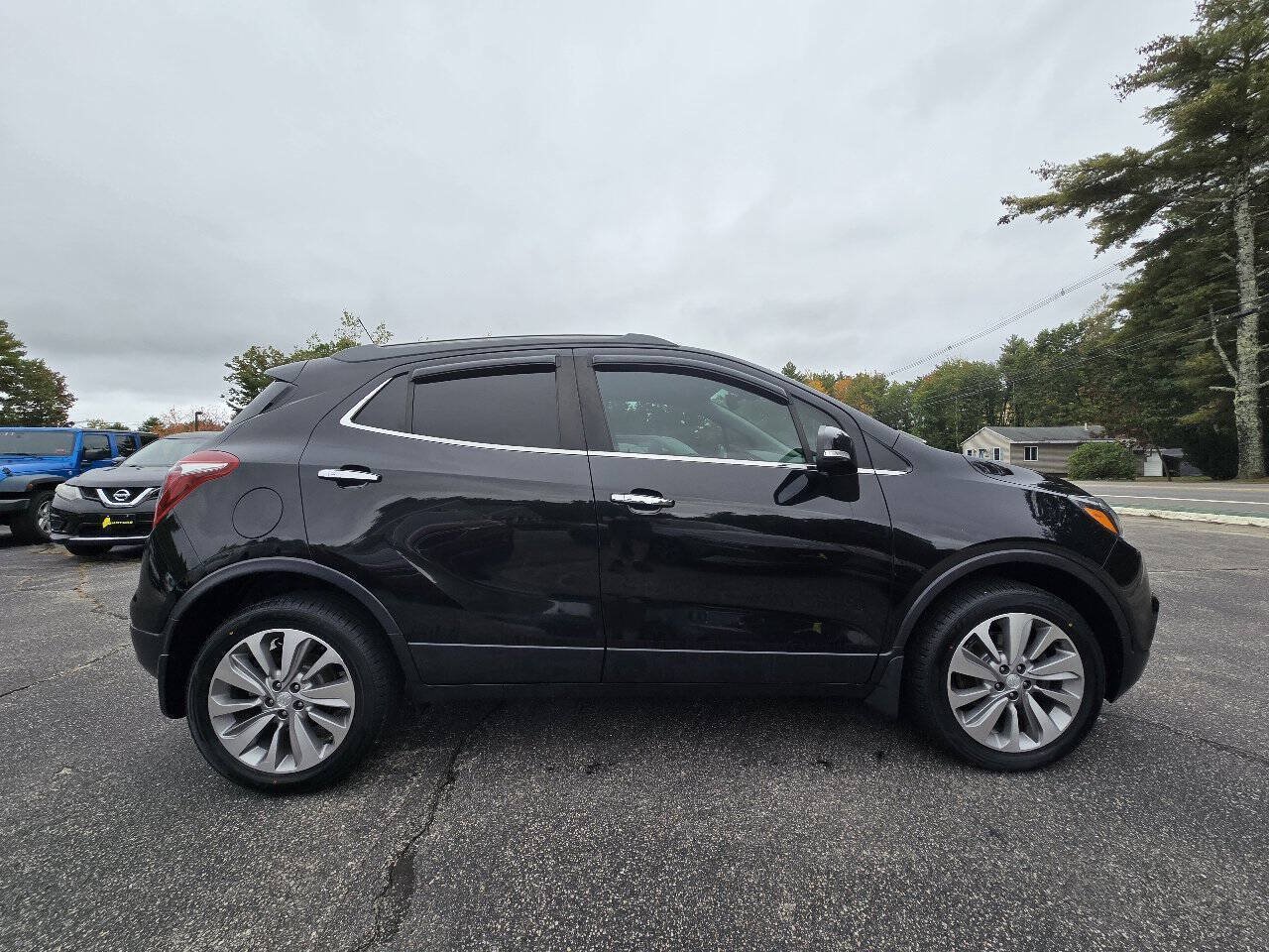 Used 2019 Buick Encore Preferred w/ Safety Package AWD/4WD image 11