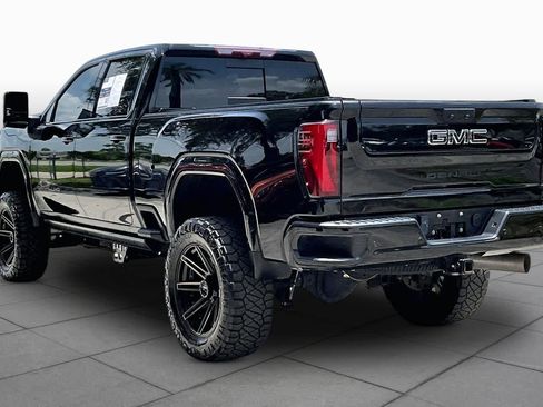 Used 2024 GMC Sierra 2500 Denali Ultimate AWD/4WD image 12