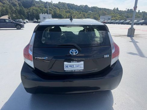Used 2015 Toyota Prius C Two FWD image 4