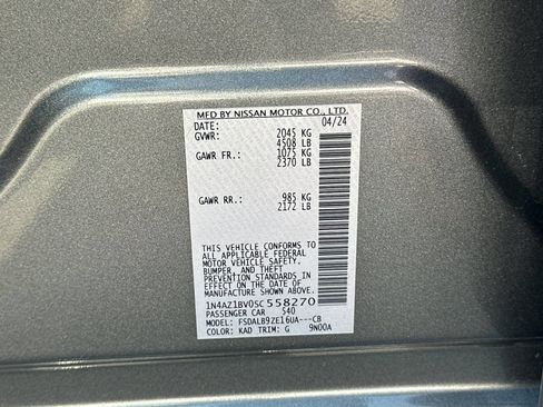 Certified 2025 Nissan Leaf S FWD image 34