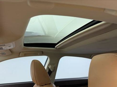 Used 2018 Lexus ES 350 w/ Luxury Package w/Wood Trim FWD image 32