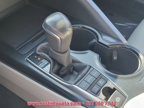 Certified 2018 Toyota Camry SE image 22