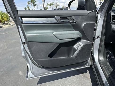 New 2026 GMC Terrain AT4 w/ Technology Package II AWD/4WD image 23
