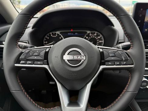 New 2025 Nissan Altima 2.5 SR w/ SR Premium Package image 22