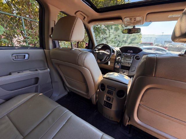 Used 2015 Honda Pilot Touring image 36