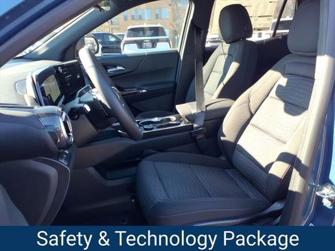 New 2026 Chevrolet Equinox LT w/ Safety and Technology Package image 3