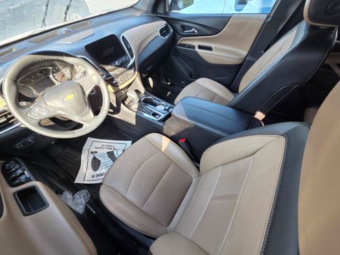 Used 2023 Chevrolet Equinox Premier AWD/4WD image 7