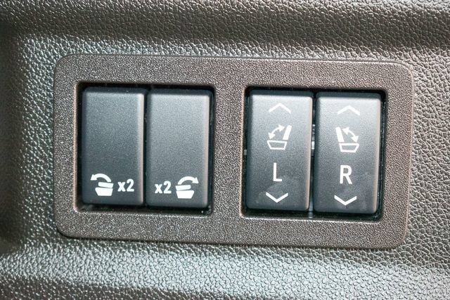 Used 2024 GMC Yukon AT4 w/ AT4 Premium Package AWD/4WD image 16