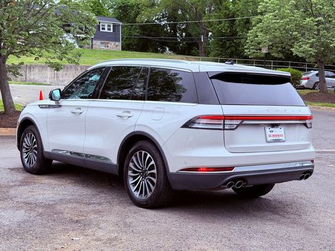Used 2022 Lincoln Aviator Reserve w/ Equipment Group 201A AWD/4WD image 5