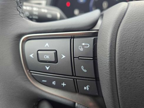 New 2025 Lexus UX 300h FWD image 34