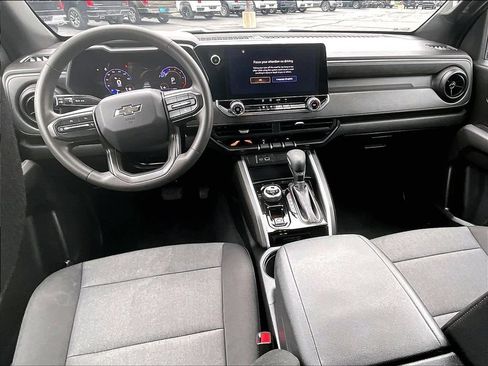 Used 2024 Chevrolet Colorado Trail Boss AWD/4WD image 20