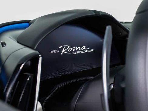 Certified 2025 Ferrari Roma Spider RWD image 36