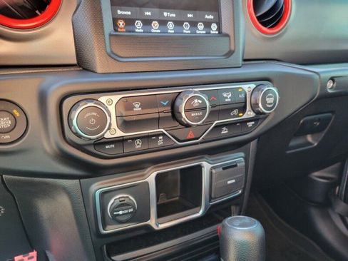 Used 2023 Jeep Wrangler Sport image 21