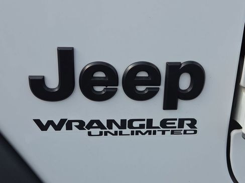 Used 2020 Jeep Wrangler Unlimited Sport AWD/4WD image 22