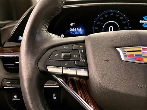 Used 2023 Cadillac Escalade Premium Luxury image 23