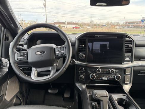 Used 2025 Ford F150 Lariat w/ Equipment Group 501A Mid image 14