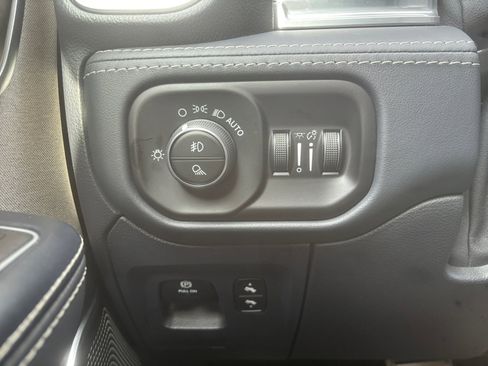 Used 2022 RAM 1500 Limited image 21